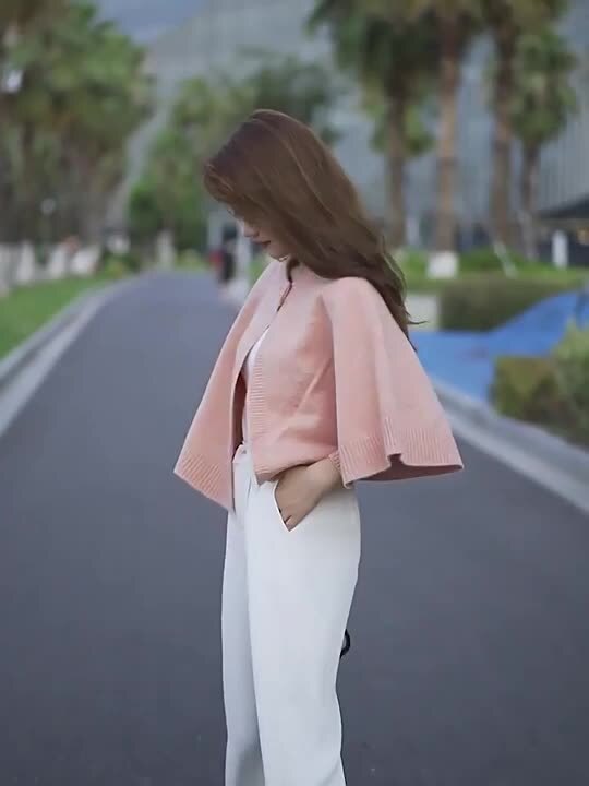 LAVIANA CONTI　ケープ　ポンチョ　中綿 LAVIANA CONTIケープポンチョ中綿
