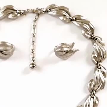 アメリカンビンテージ　トリファリ ネックレス　2点おまとめサービスプライス imgrc0078231726.jpg