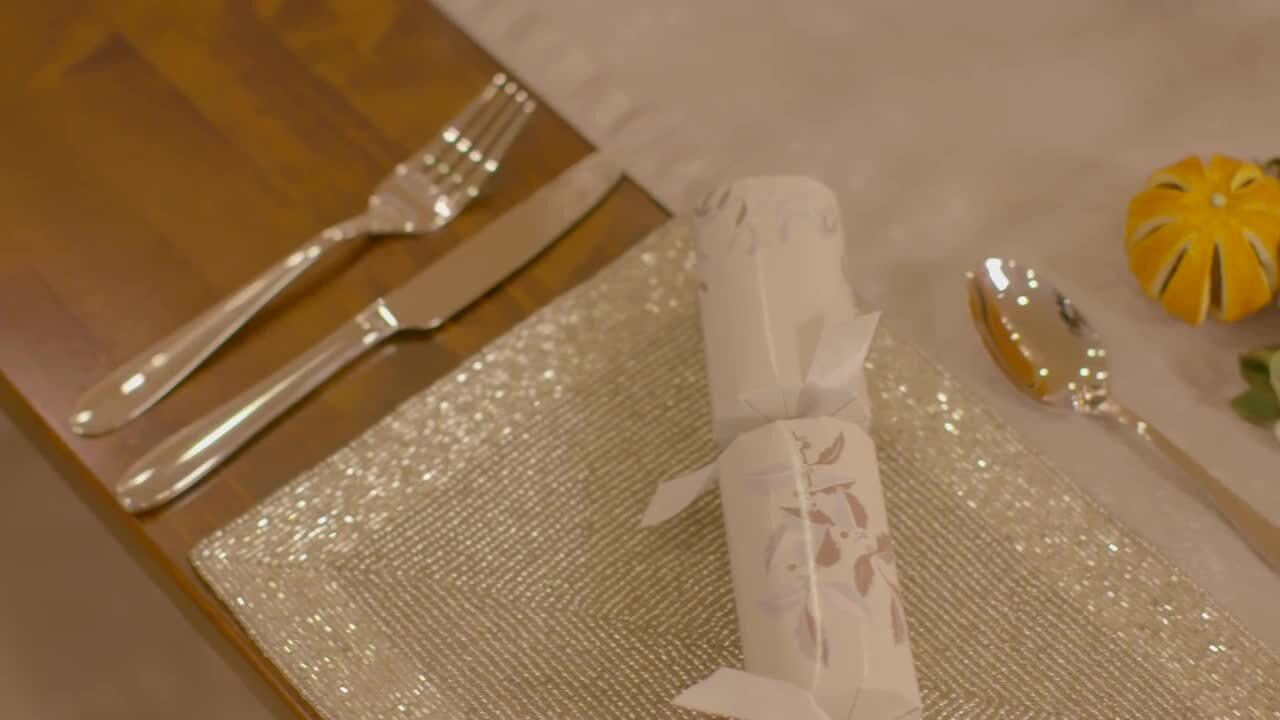楽天市場】Laura Ashley ローラ アシュレイ 刺繍入りテーブルナプキン 