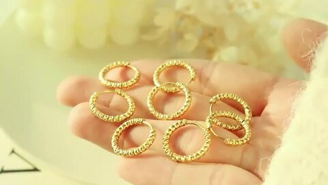 楽天市場】【10/9 9:59まで☆最大50%OFF】ピアス 凹凸感 フープ