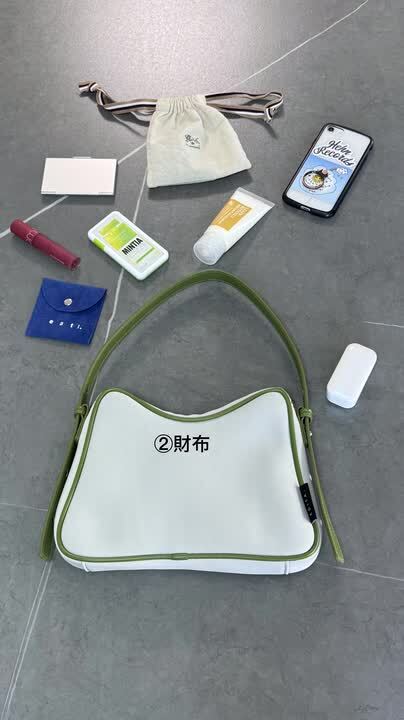 EDITA. ハンドバッグ　エディータ　ワンハンドル 楽天市場】【SALE/50%OFF】 ハンドバッグ レディース 小さめ 黒