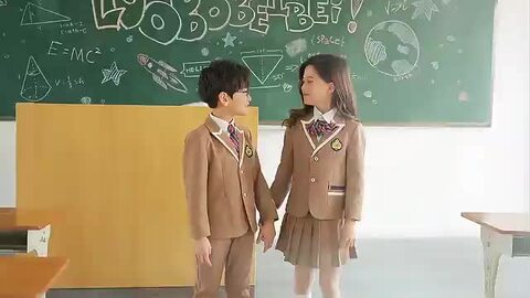 希少　大人気　紫色のスーツ　ダブル　YA-L 成人式　入学式　昭和 ヘップバーン 紫/黒/ゴールド バラ柄 ベルベット素材 セレブ