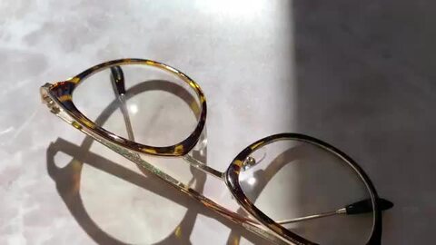 美品✨BLANC. 度入りメガネ 黒 ユニセックス メガネケース付き送料込み グッチ眼鏡 シェリーライン 度入り 黒 クリアレンズ ユニ