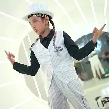 【フォークダンス衣装】ホワイト LOUIS 上下セット ツーピース セットアップ 楽天市場】キッズダンス セットアップ 子供ダンス ブラック