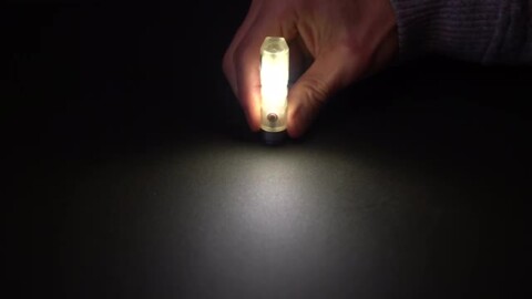 楽天市場】LED ライト 蓄光 USB充電 懐中電灯 ミニライト LEDライト おしゃれ ミニ 650LUMEN USB 明るい キャンプアウトドア  ソロキャンプ キャンプ用品 防災グッズ 防災用品 台風 災害 efim Rovy Von Aurora A5-G3 White/Red :  monoroots