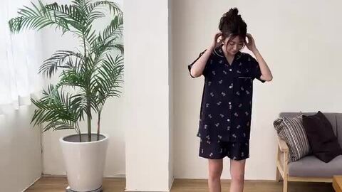 ルームウェア・パジャマ SUMIDAY FLOWER PRINT ROOM WEAR / BLACK 黒）レースを添えた花柄のサテン風ルームウェア2点セット【set