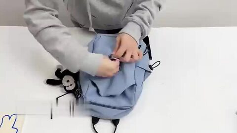 台湾 ROBINMAY メンズ 軽量ナイロン クロスボディバッグ EZ022 台湾 ROBINMAY メンズ 三日月型 クロスボディバッグ EZ032