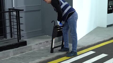 楽天市場】RIKADE 伸縮はしご 耐荷重150kg 軽量 持ち運びやすい