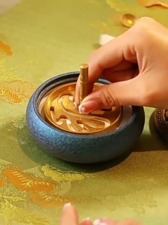 銅香筒 置物 蓮華筆筒 仏字香筒 香挿 書道具 文房具 銅香筒 置物 蓮華筆筒 仏字香筒 香挿 書道具 文房具