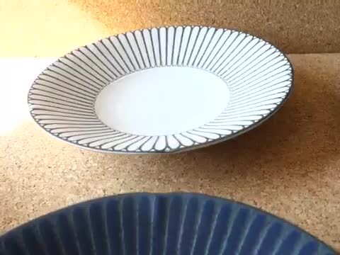 53 丸大皿 平皿 皿 器 陶器 53 丸大皿 平皿 皿 器 陶器 赤色 陶器製 平皿 大皿