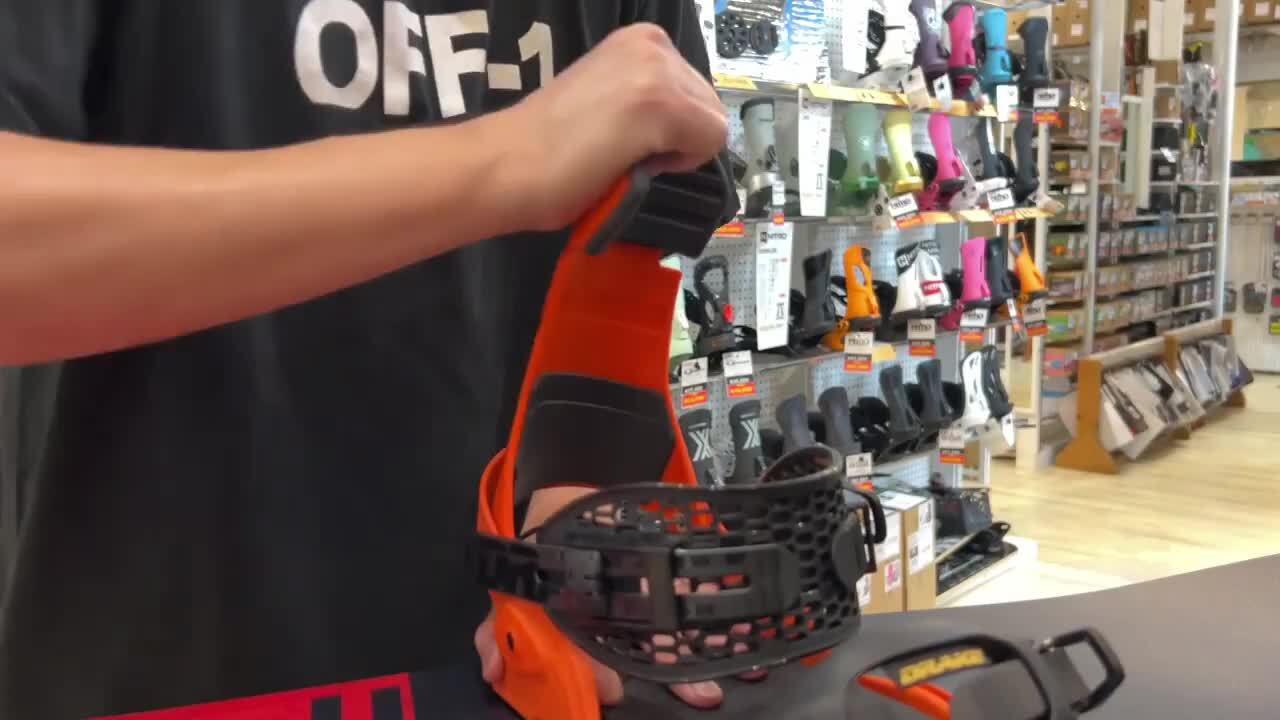 新品未使用　23-24 FNTC TNTR 153 ホワイト　ワックス　ドミ 楽天市場】50％OFF 【即納】 メンズ レディース スノーボード 板