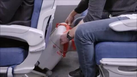 世田谷区・引き取りのみ】Jet kids stokke 水色 専用マット付