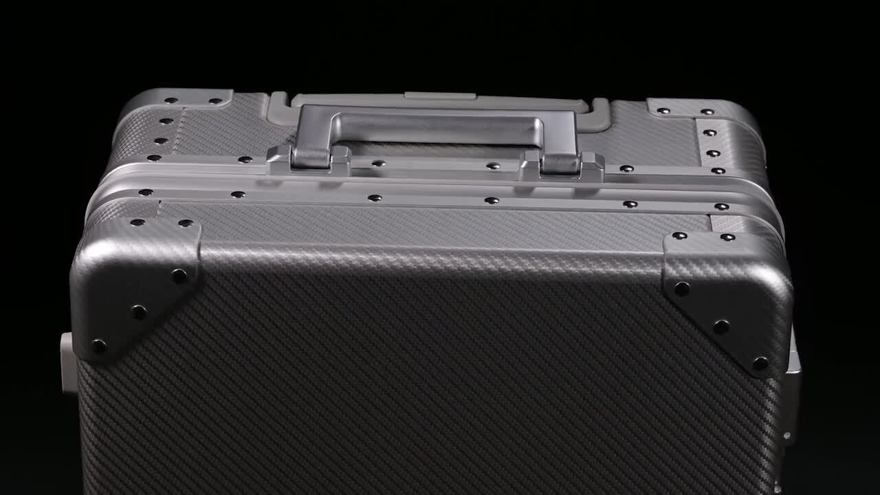 ADIGO アルミ製　キャリーケース Amazon | [ADIGO] スーツケース 日本製 アルミニウム 合金