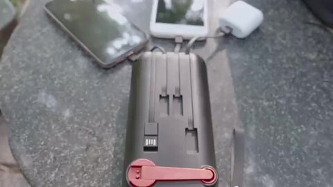 スマートフォンバッテリー　ソーラー発電 楽天市場】クーポンで3,780円【楽天1位！】 ソーラーモバイル