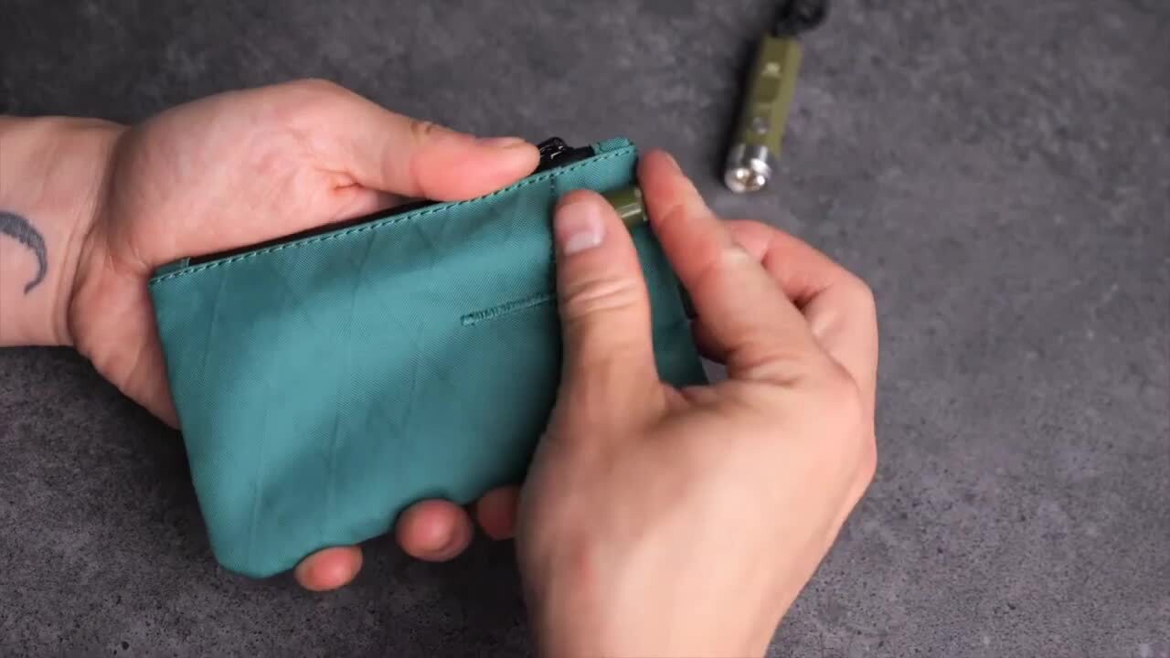 楽天市場】【日本正規代理店】Zip Pouch PRO ポーチ ミニバッグ