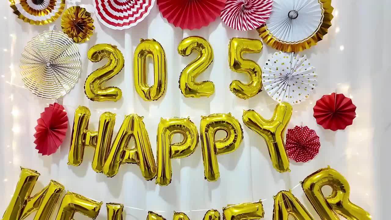 Happy new year 2025 古代米とグレビリアゴールドのお正月飾り