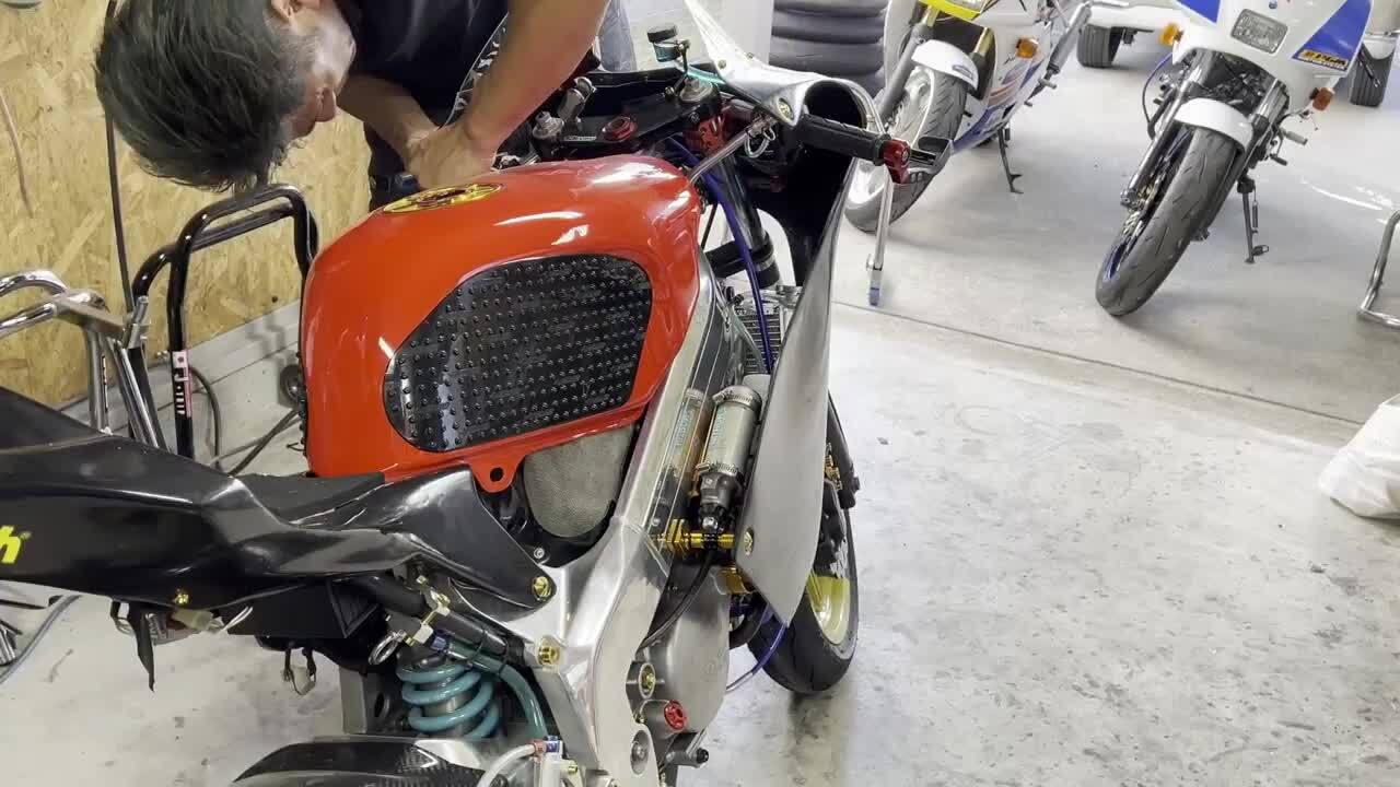 楽天市場】NSR250R用 レースカウル ワンタッチ式 クイック