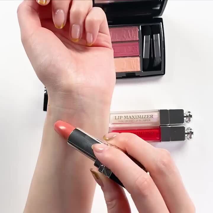 ディオール オム レッド ラメ ナロータイ 美品 Amazon | Dior ディオールスキン ルージュ ブラッシュ カラー