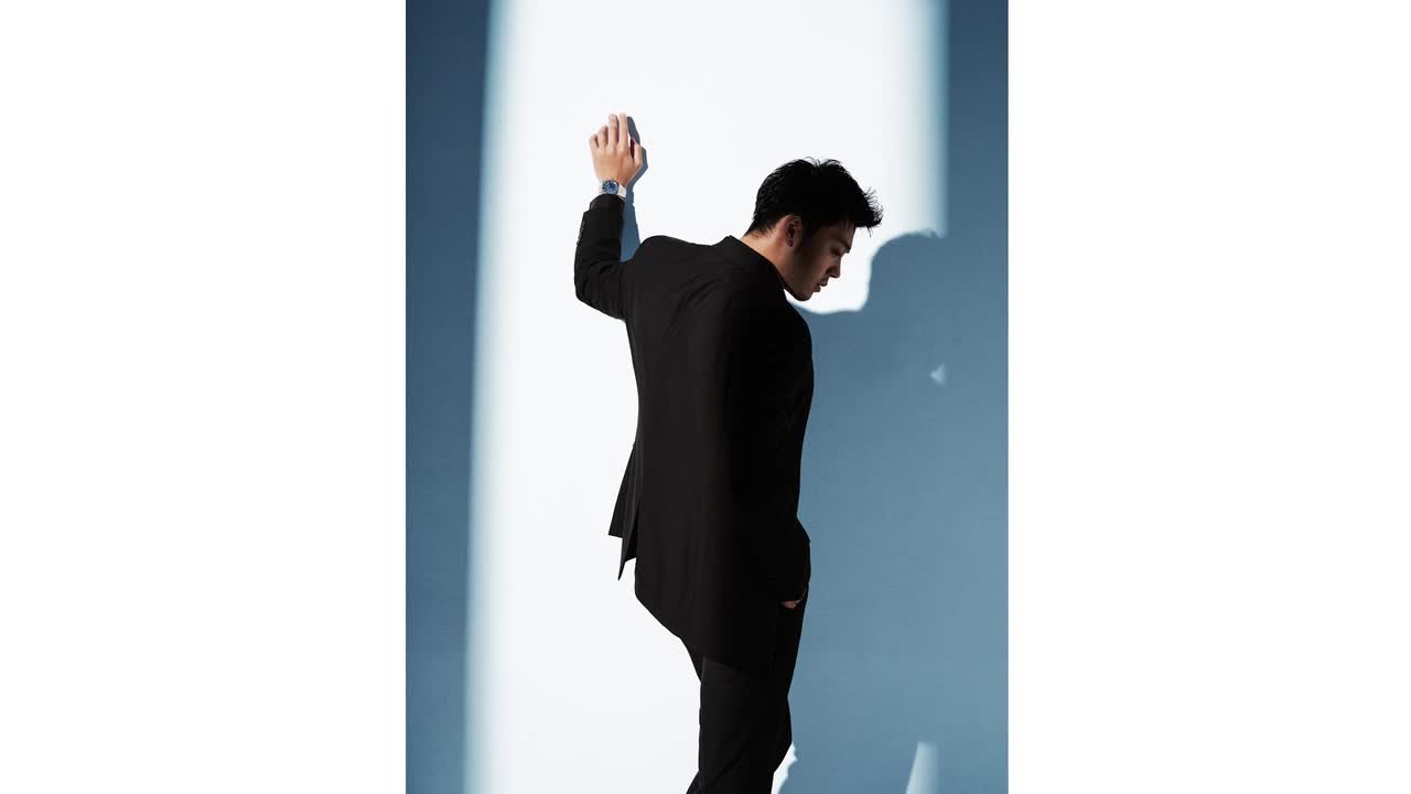 俳優・竹内涼真＆ゼニス「デファイ スカイライン」──「ずっと昔から