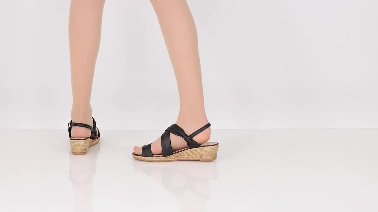 gaimo/ガイモ レザークロスベルトサンダル（スペイン製） 通販
