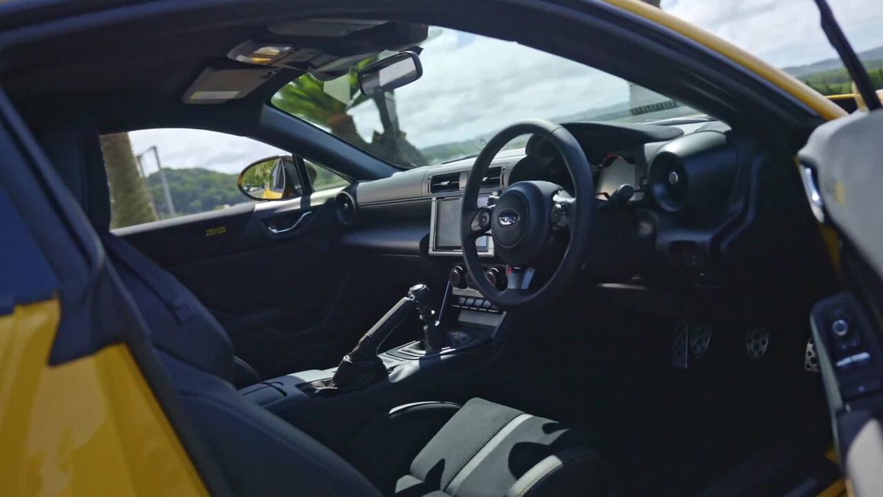SUBARU BRZ 特別仕様車 YELLOW EDITION | SUBARU