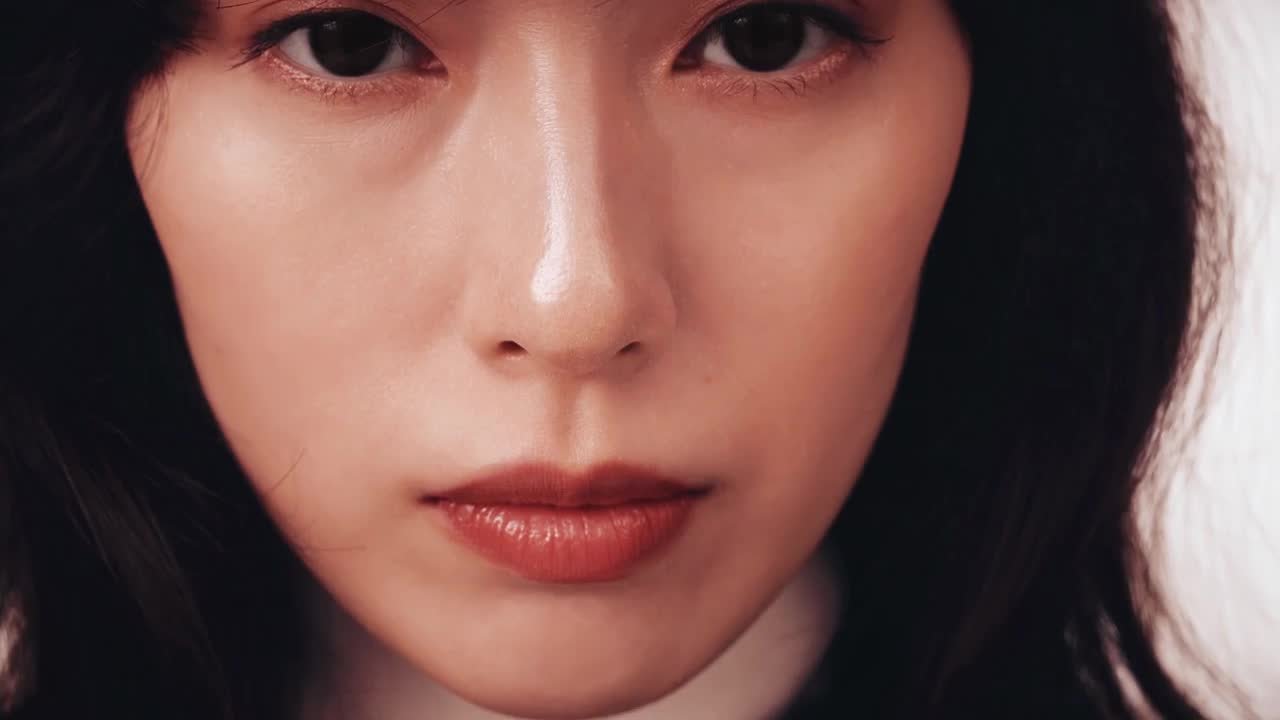 戸田恵梨香が「ロンジン」と刻む、エレガンスの本質 | ELLE［エル
