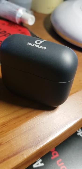 価格.com - 『時々、勝手に接続されケース内で鳴っていることも』ANKER