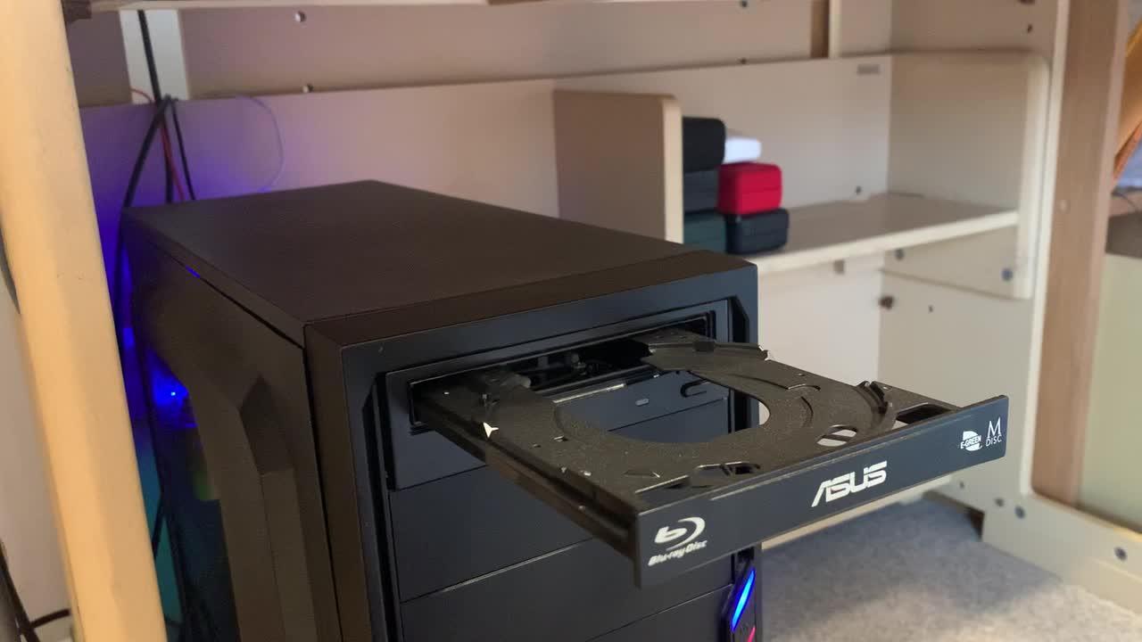 ドライブのトレイが閉まりきらなくなりました』 ASUS BC-12D2HT ドライブのトレイが閉まりきらなくなりました』 ASUS BC-12D2HT