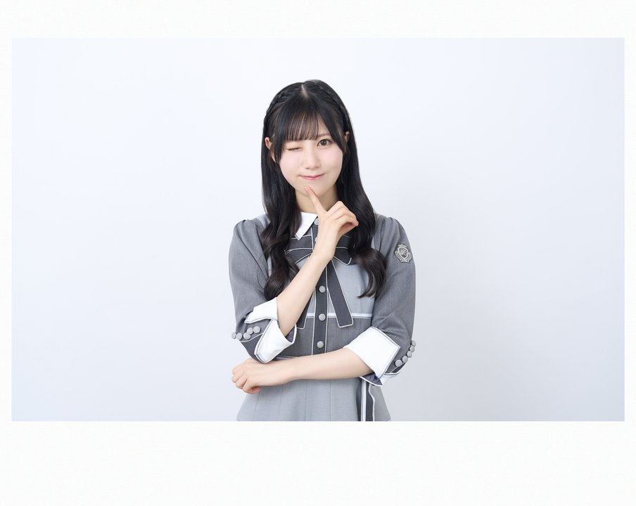 グリーティング | 日向坂46公式サイト