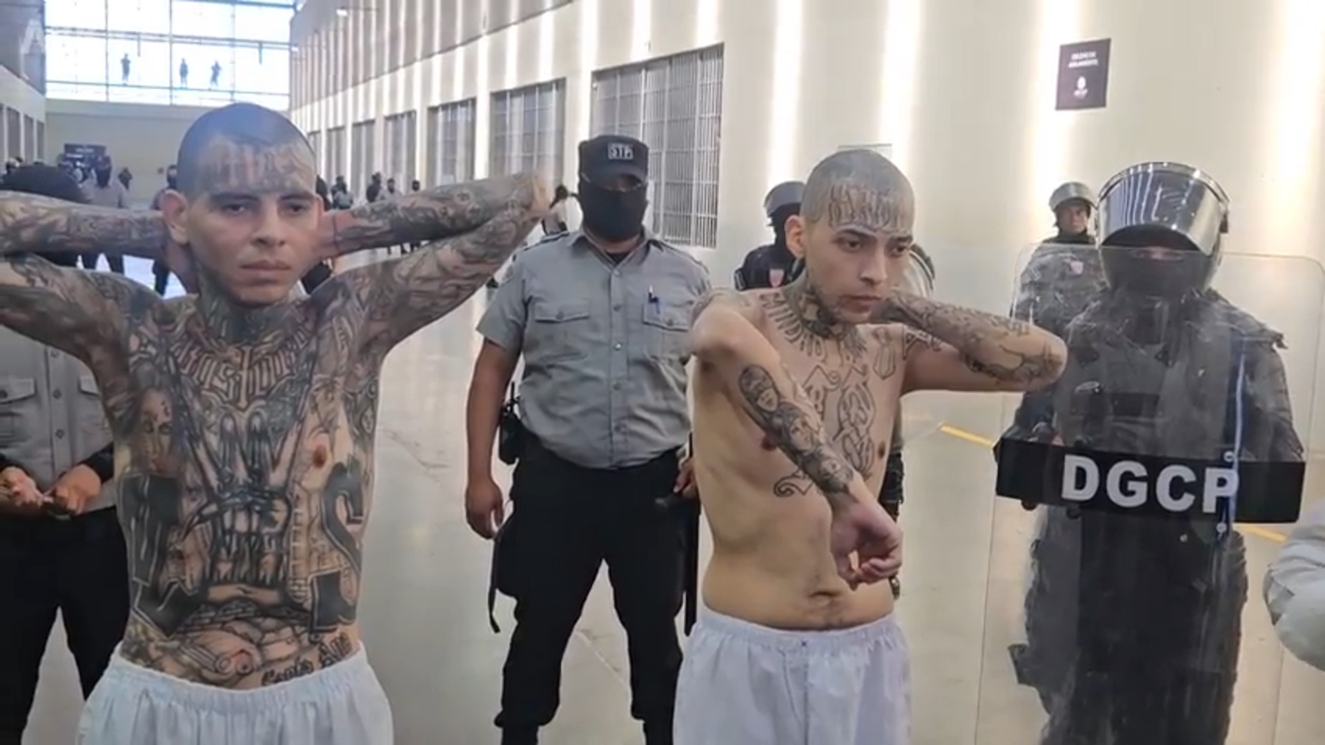 流出「公安テロ情報」月刊実話ドキュメント 全国刑務所大全 東日本編 2