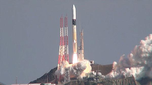 H2Aロケット打ち上げ成功 異なる高度に衛星投入 - 日本経済新聞