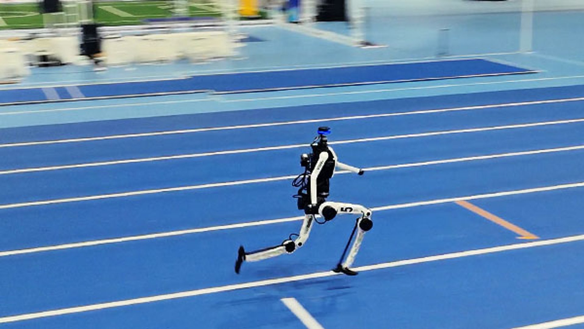 ロボット 100m走