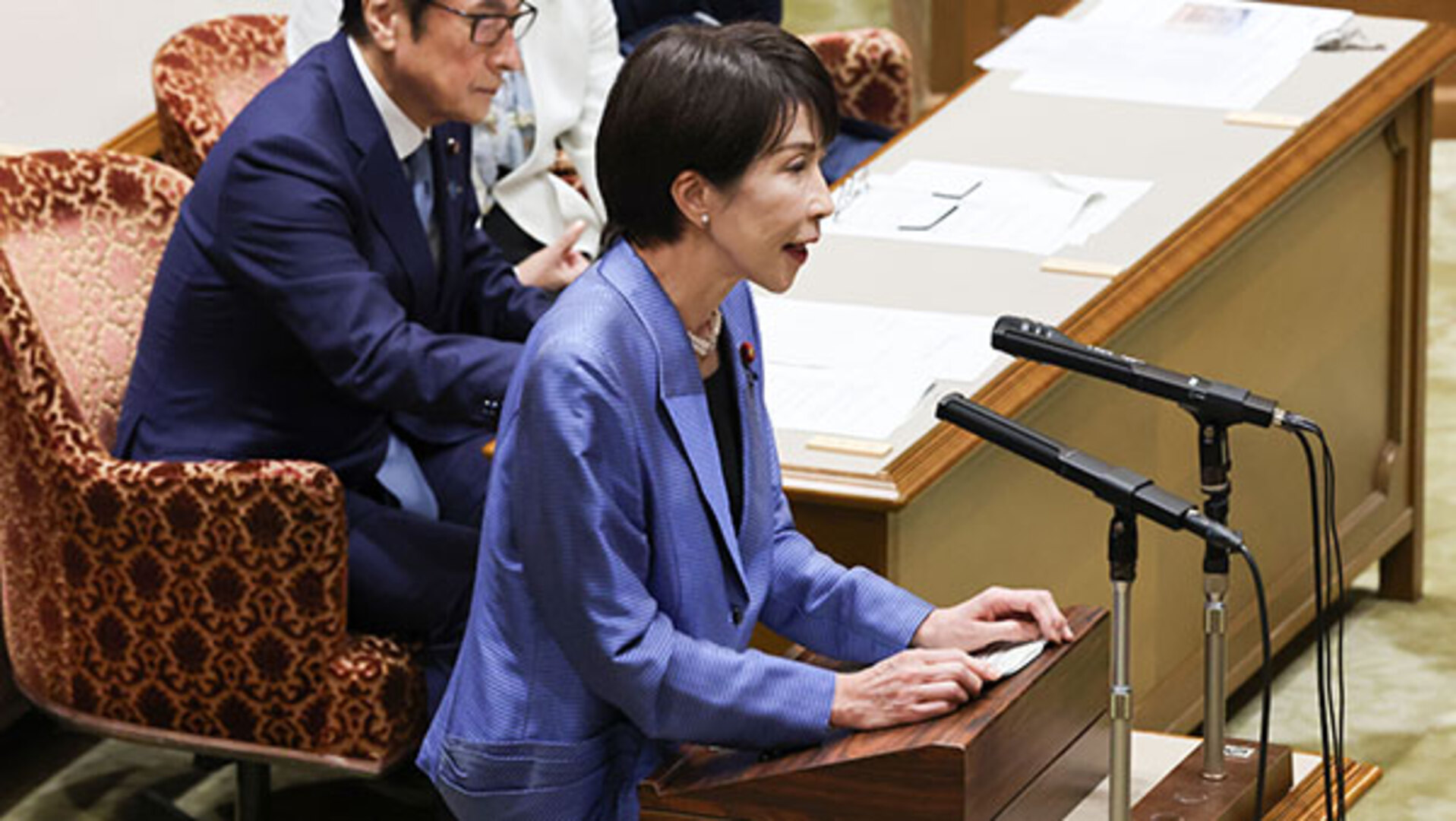 高市早苗首相、存立危機事態「聞かれたので答えた」 就任後初の党首討論 - 日本経済新聞