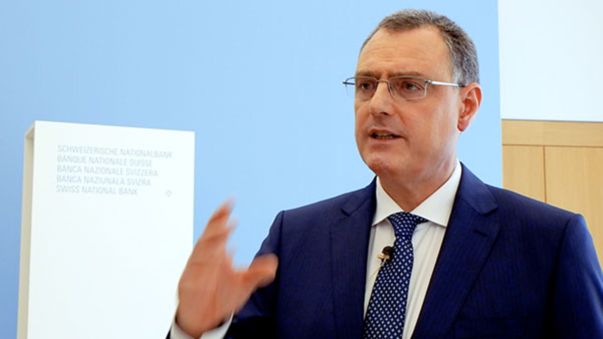 クレディ・スイス救済「危機を未然に防いだ」 スイス中銀総裁 - 日本経済新聞