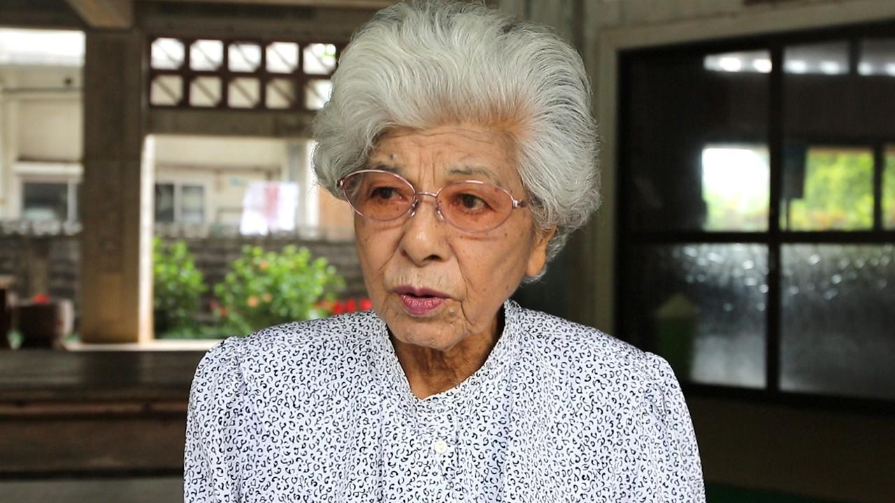 天皇陛下、万歳」始まった集団自決、母の命を奪い号泣 動画：朝日新聞