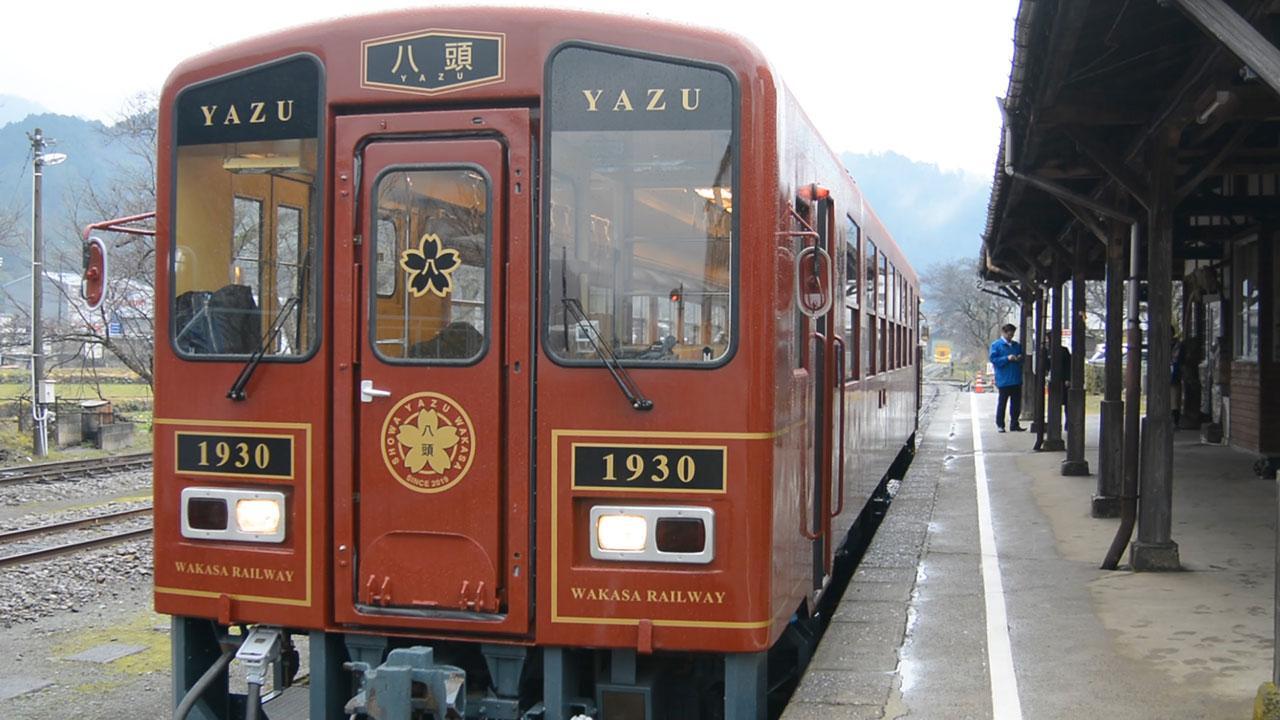 鳥取）観光列車「八頭号」2日デビュー [鳥取県]：朝日新聞