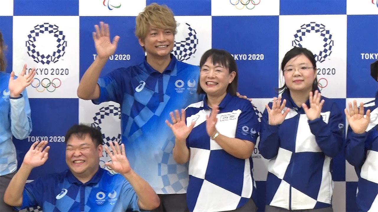 五輪ボランティア、制服は藍×白 香取慎吾さんら選考 - 東京