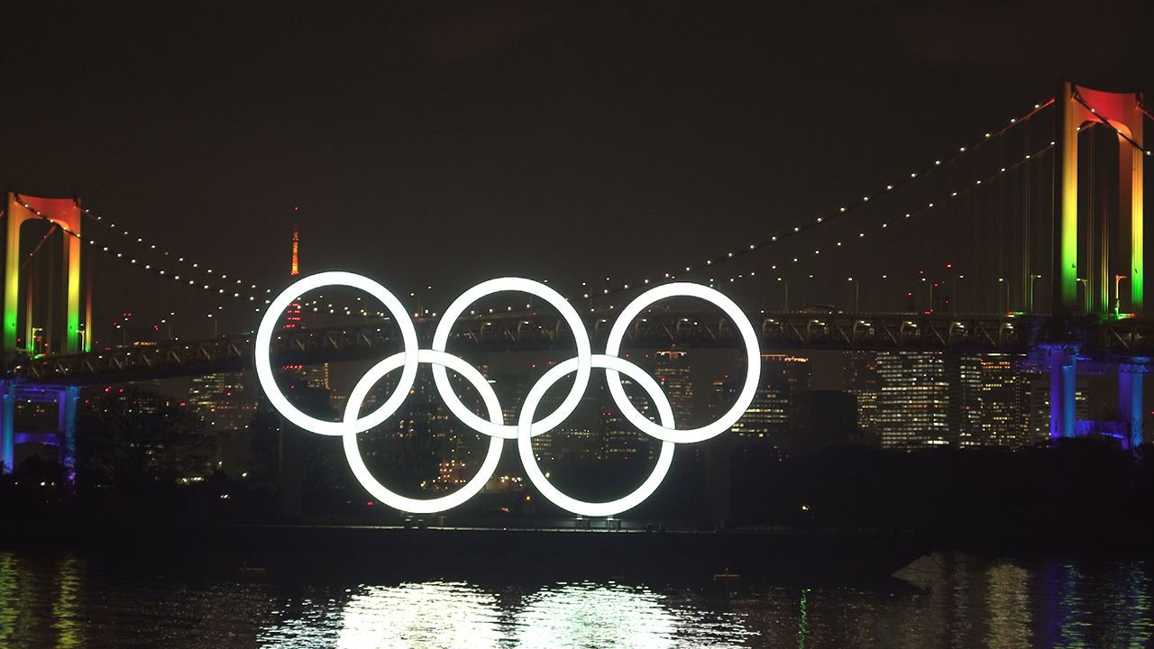 夜空に映える五輪モニュメント 東京 お台場で点灯 東京オリンピック 朝日新聞デジタル