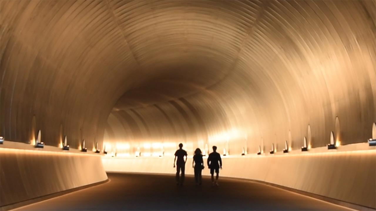 夕暮れ時に 見えるかも 滋賀の美術館 [滋賀県]：朝日新聞