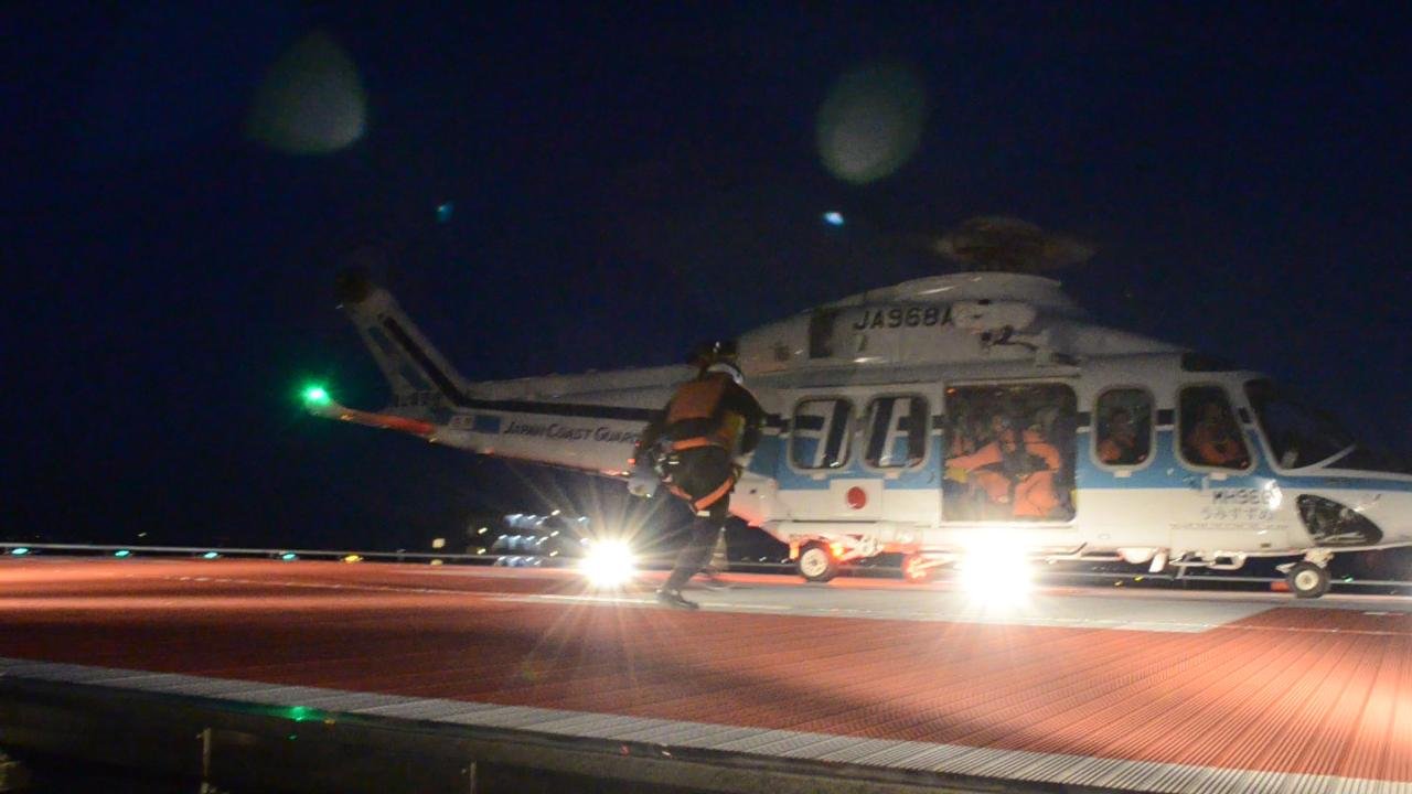 山形）海保ヘリが初めての夜間搬送訓練 酒田 [山形県]：朝日新聞