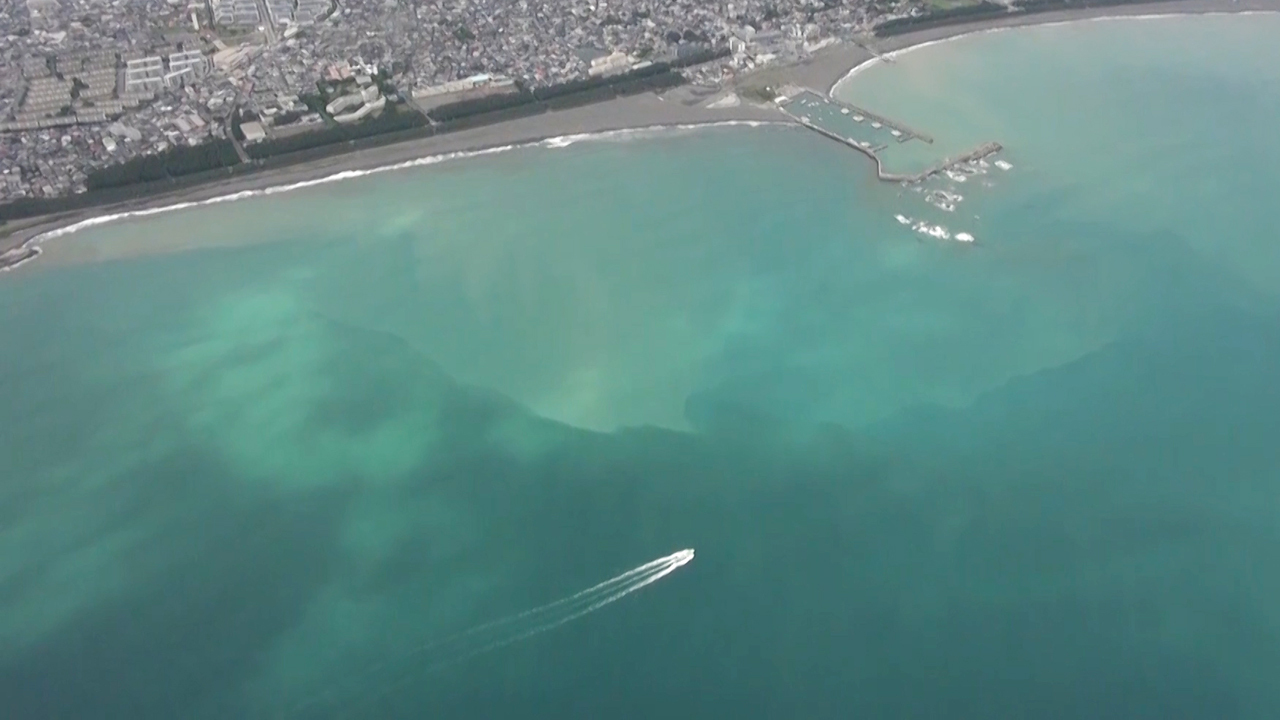 湘南の海が南国のような色に 相模湾で珍しい 白潮 動画 朝日新聞デジタル