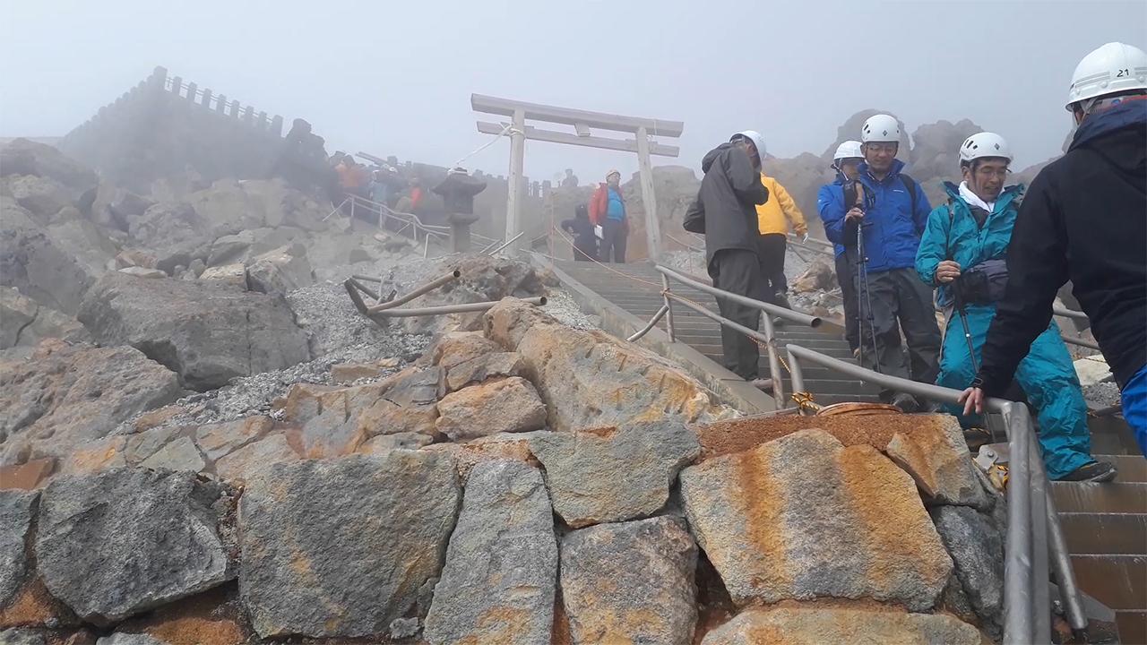 御嶽山噴火から4年、登山道が再開 長野県側からのみ：朝日新聞