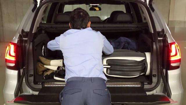 BMWにキャディバッグが何個積めるか試した - BRUDER