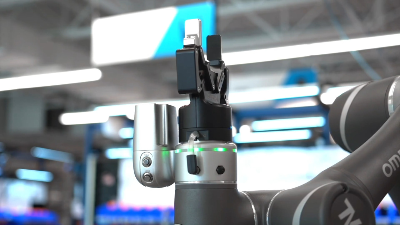 ROBOTIQ社 電動グリッパー Adaptive Gripper 2-Finger 85/140