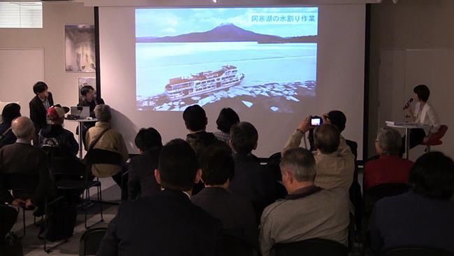 迫力のドローン空撮３４点 道新本社でパネル展 第一人者請川さんトーク