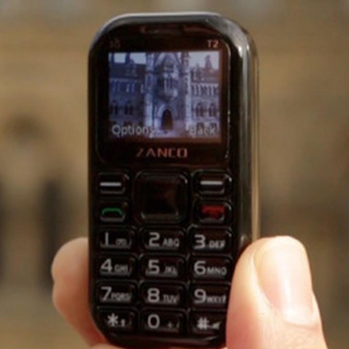 その小ささは世界一！親指サイズの携帯電話「Zanco tiny t2」 - bouncy