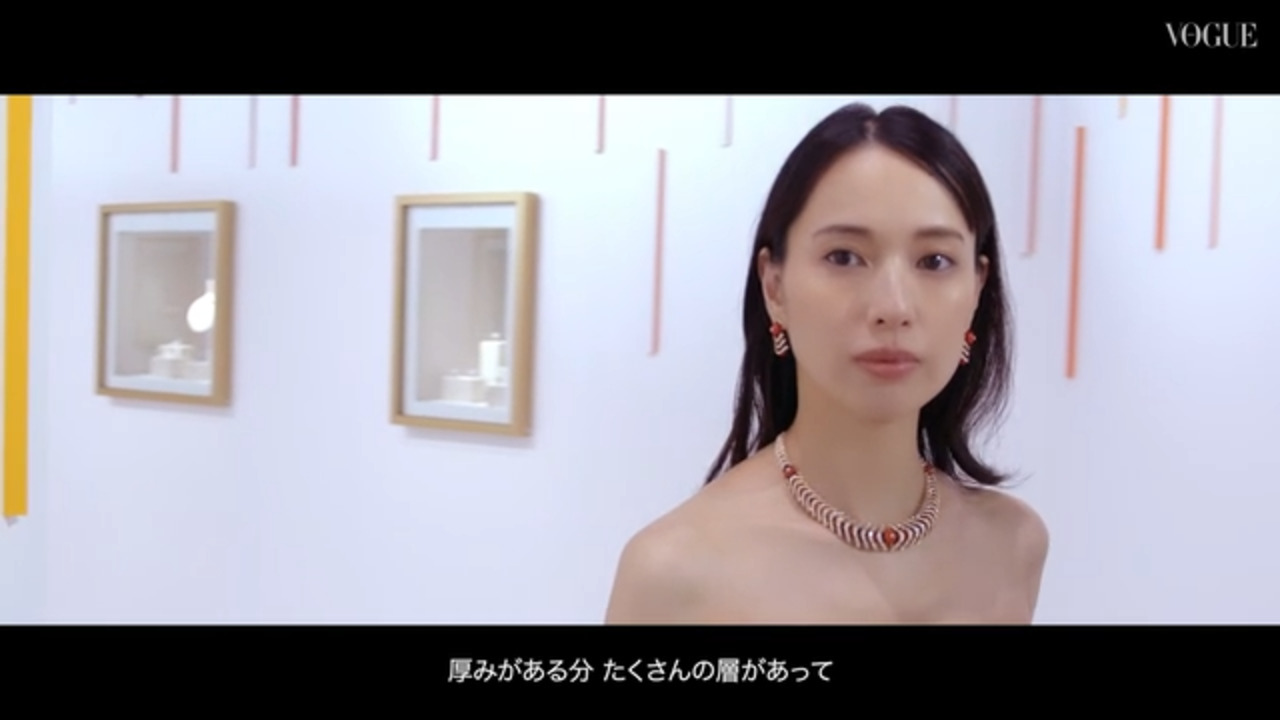 戸田恵梨香が巡る、カルティエのハイジュエリーの物語