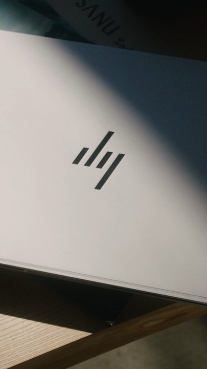 HP OmniBook X Flip 14 AI PC｜WIRED PROMOTION