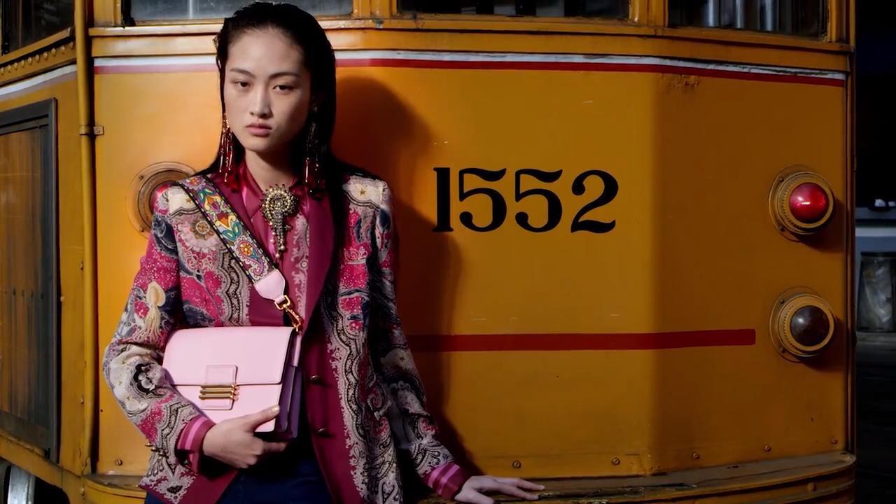 祝50周年！ ルーツを探る、エトロの最新キャンペーン。｜ファッション