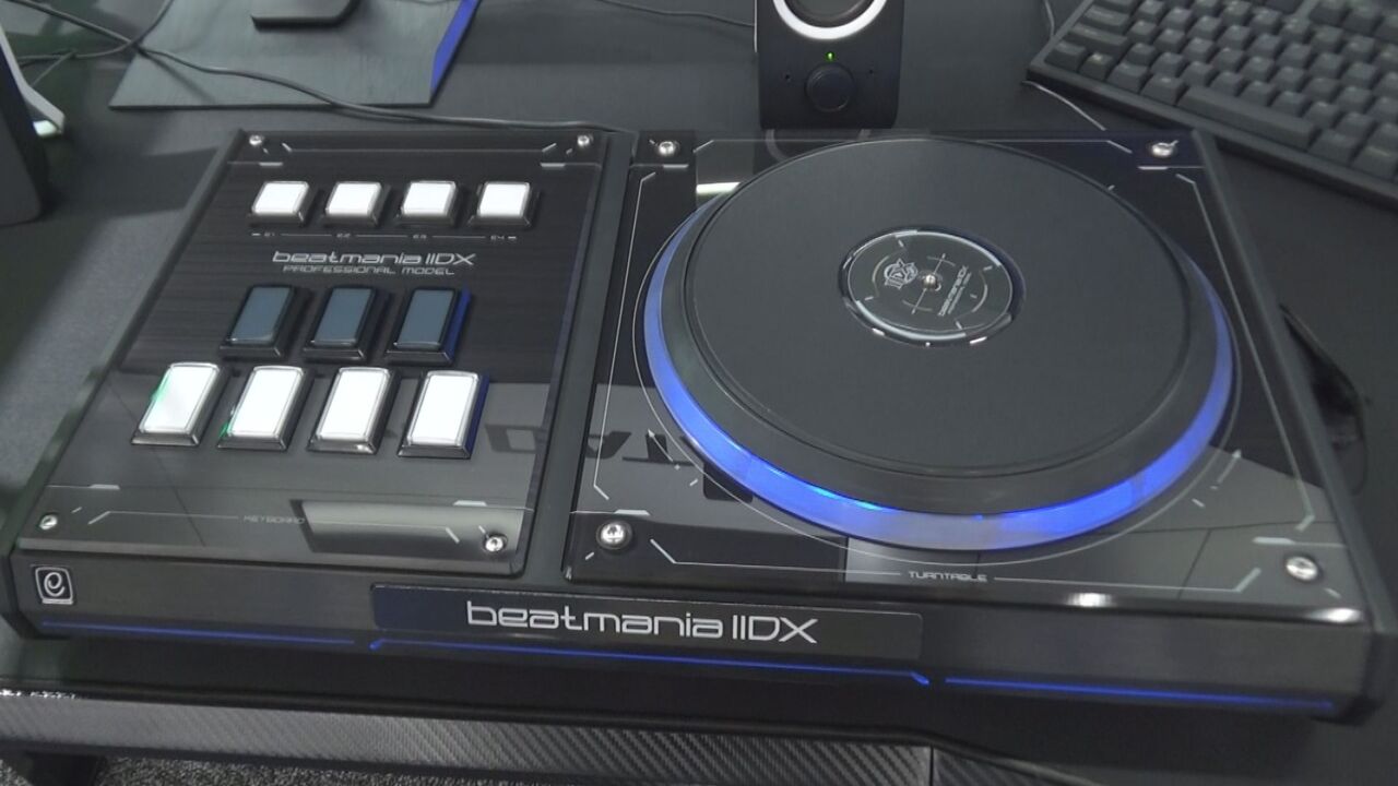 beatmania IIDX 専用コントローラ プロフェッショナルモデル - ゲーム 